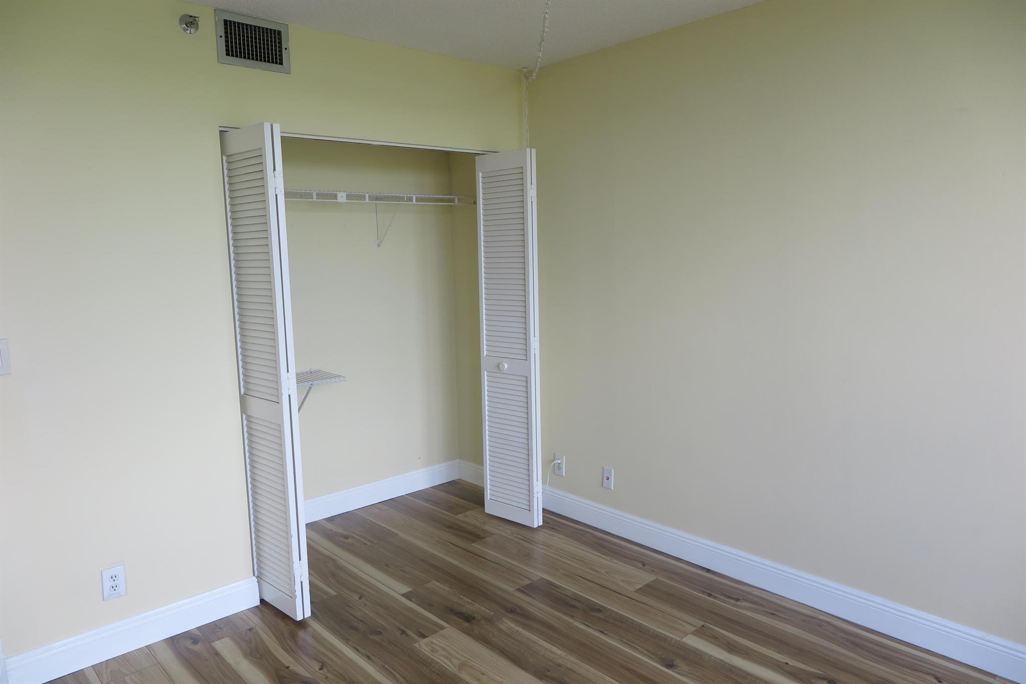 WELLESLEY PARK - Residential Lease