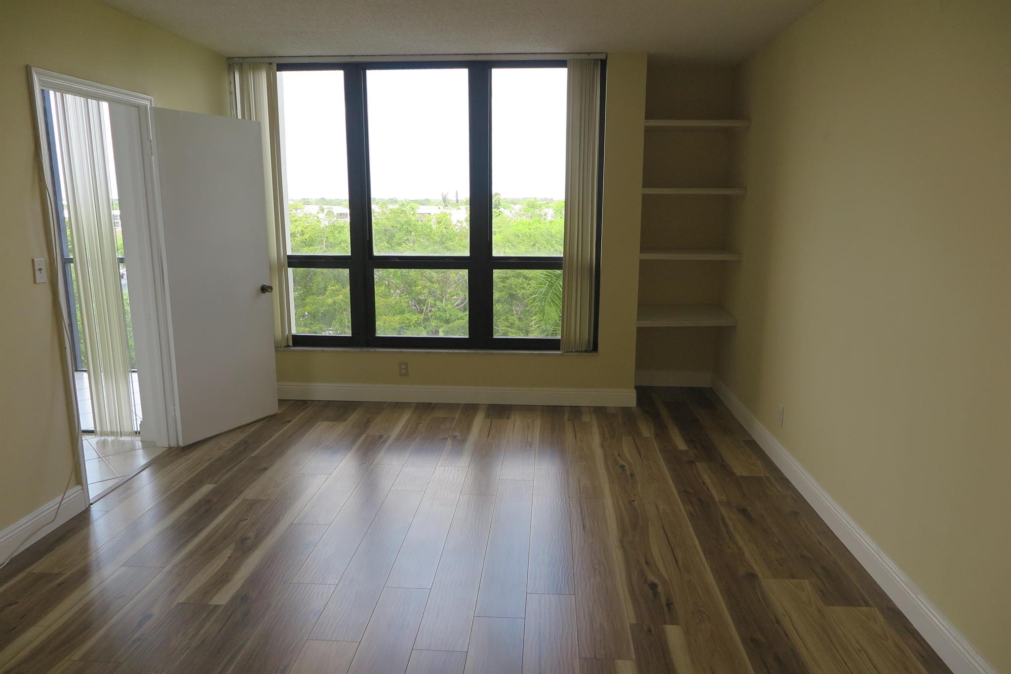 WELLESLEY PARK - Residential Lease