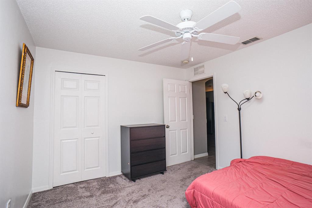 PORT ST LUCIE SECTION 33 - Residential Lease