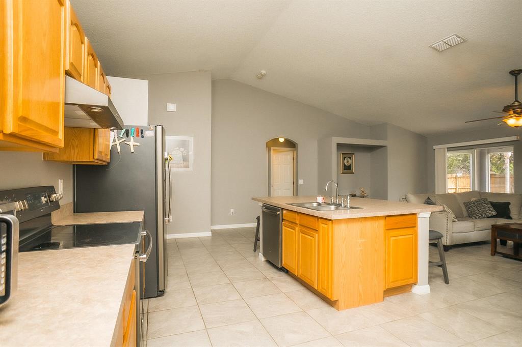 PORT ST LUCIE SECTION 33 - Residential Lease