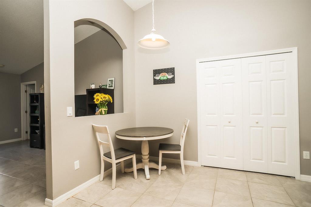 PORT ST LUCIE SECTION 33 - Residential Lease