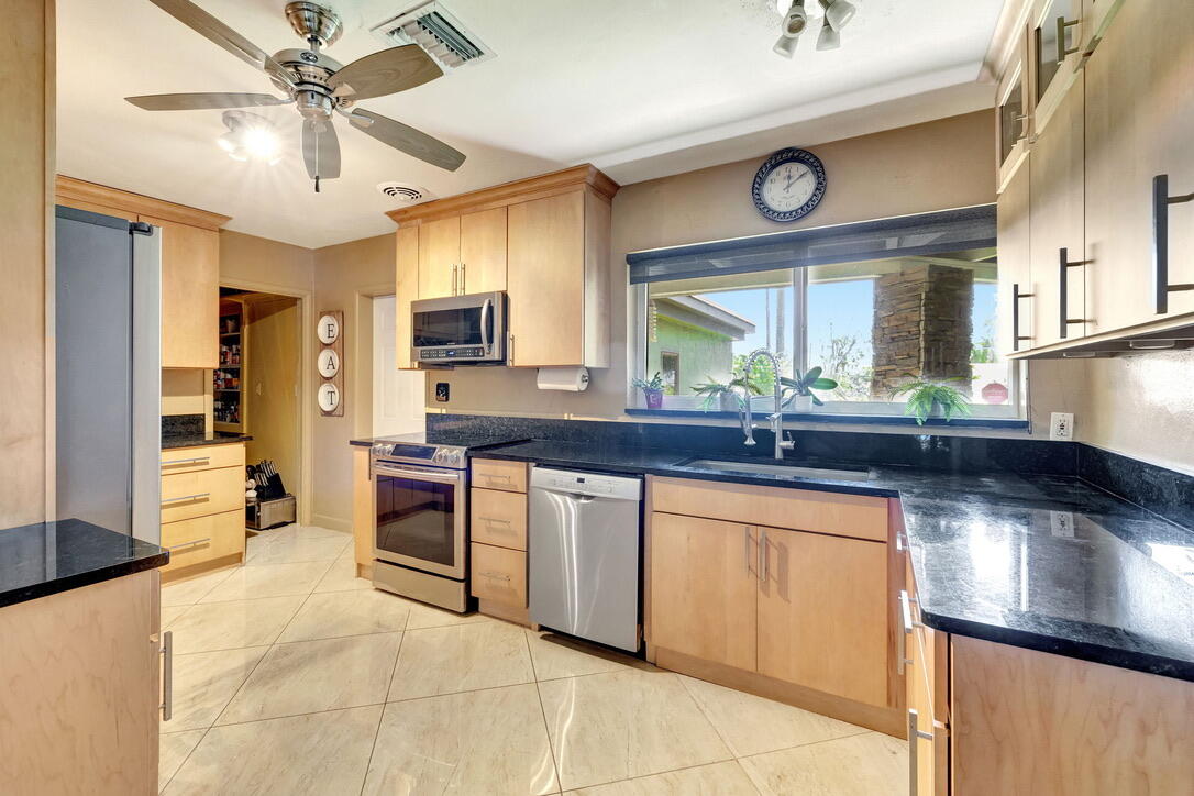 SANTA BARBARA ESTATES - Residential