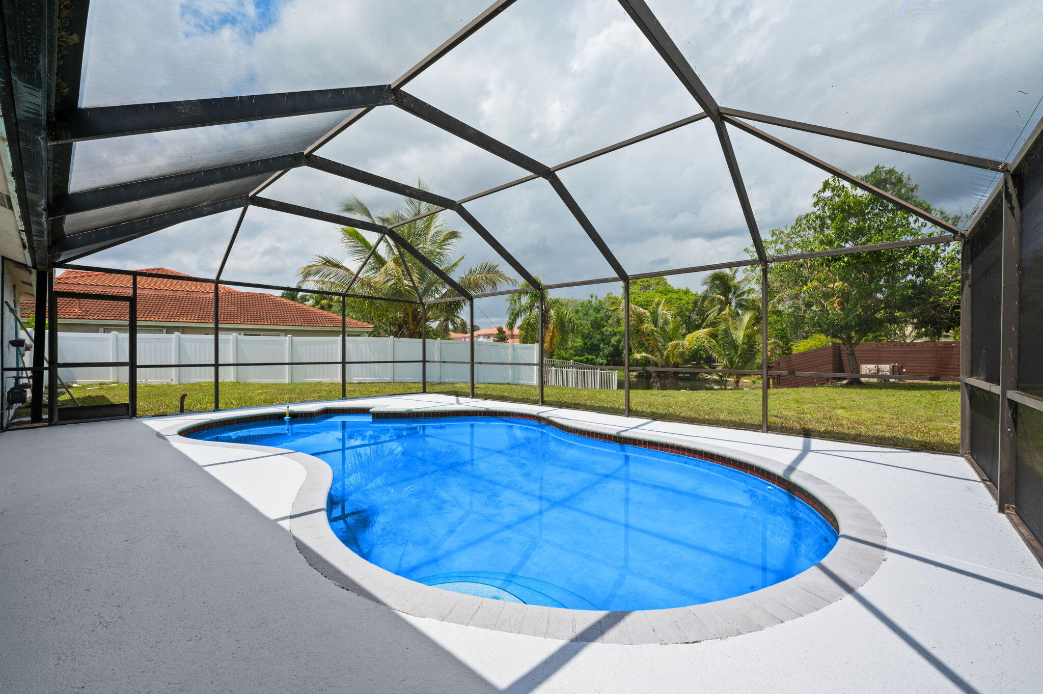 SAWGRASS PLANTATION - Residential