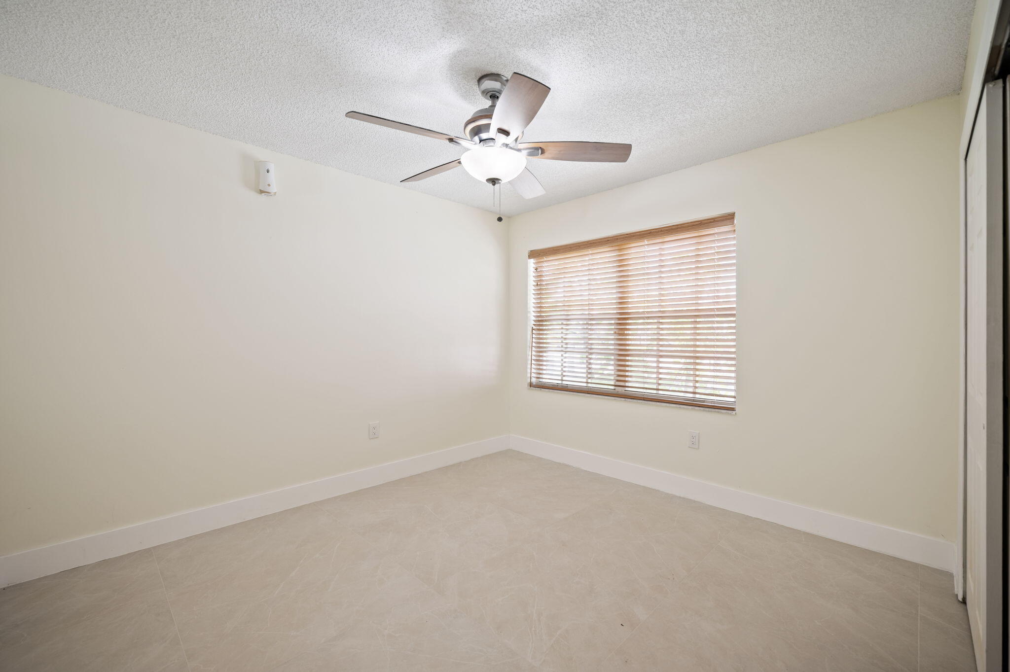 SAWGRASS PLANTATION - Residential