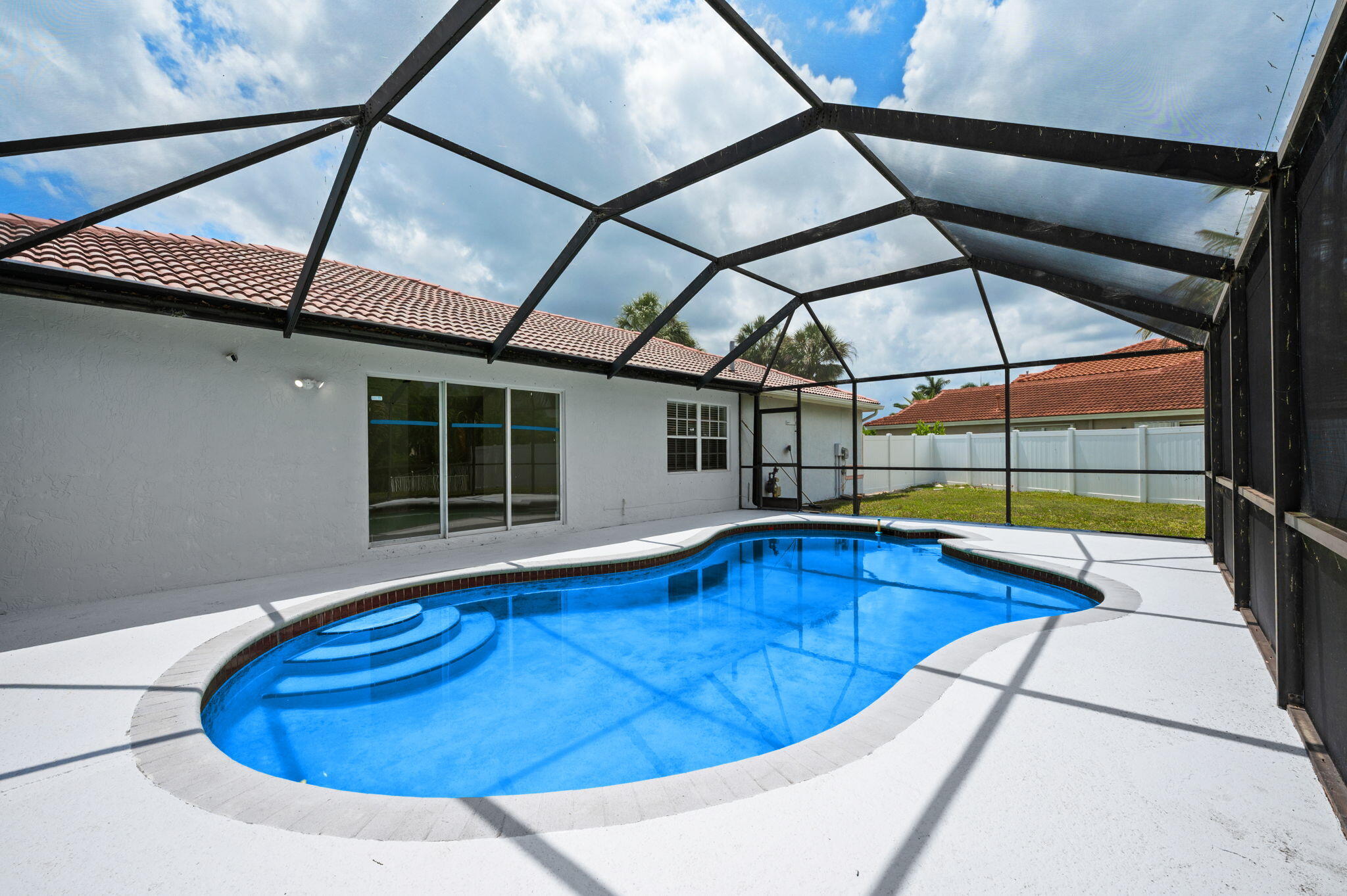 SAWGRASS PLANTATION - Residential