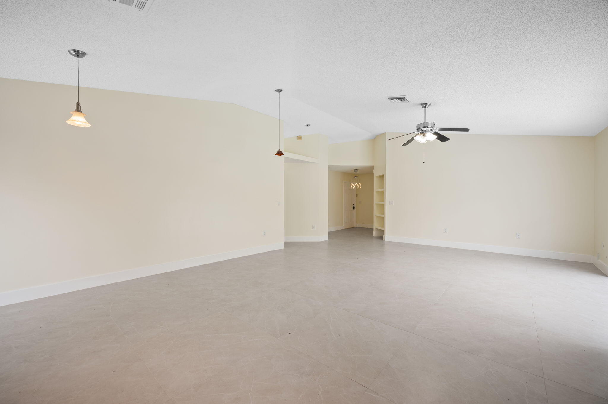 SAWGRASS PLANTATION - Residential