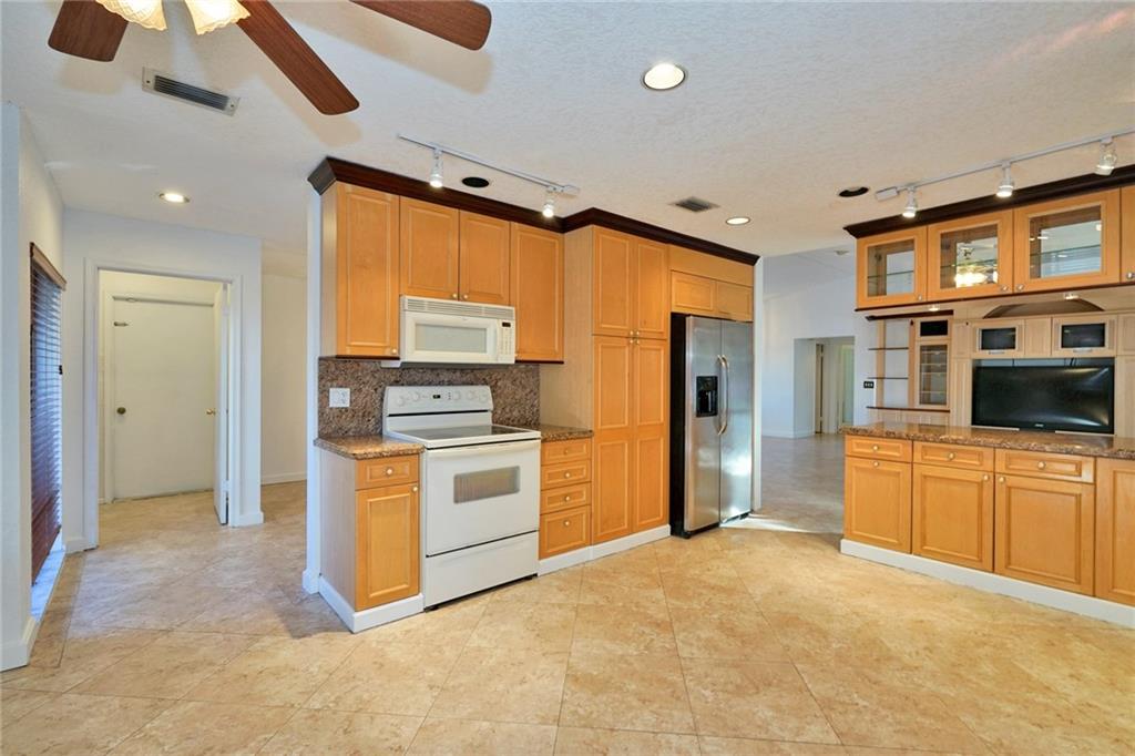 Cypress Glen 104-26 B - Residential