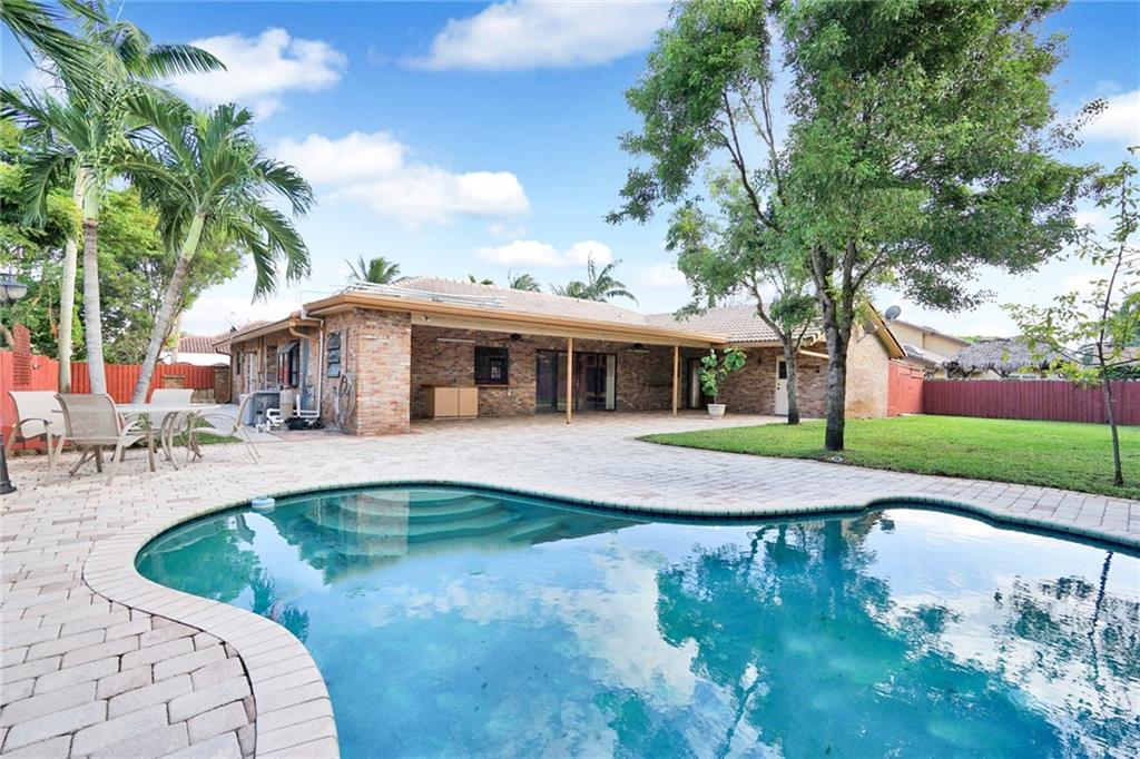 Cypress Glen 104-26 B - Residential