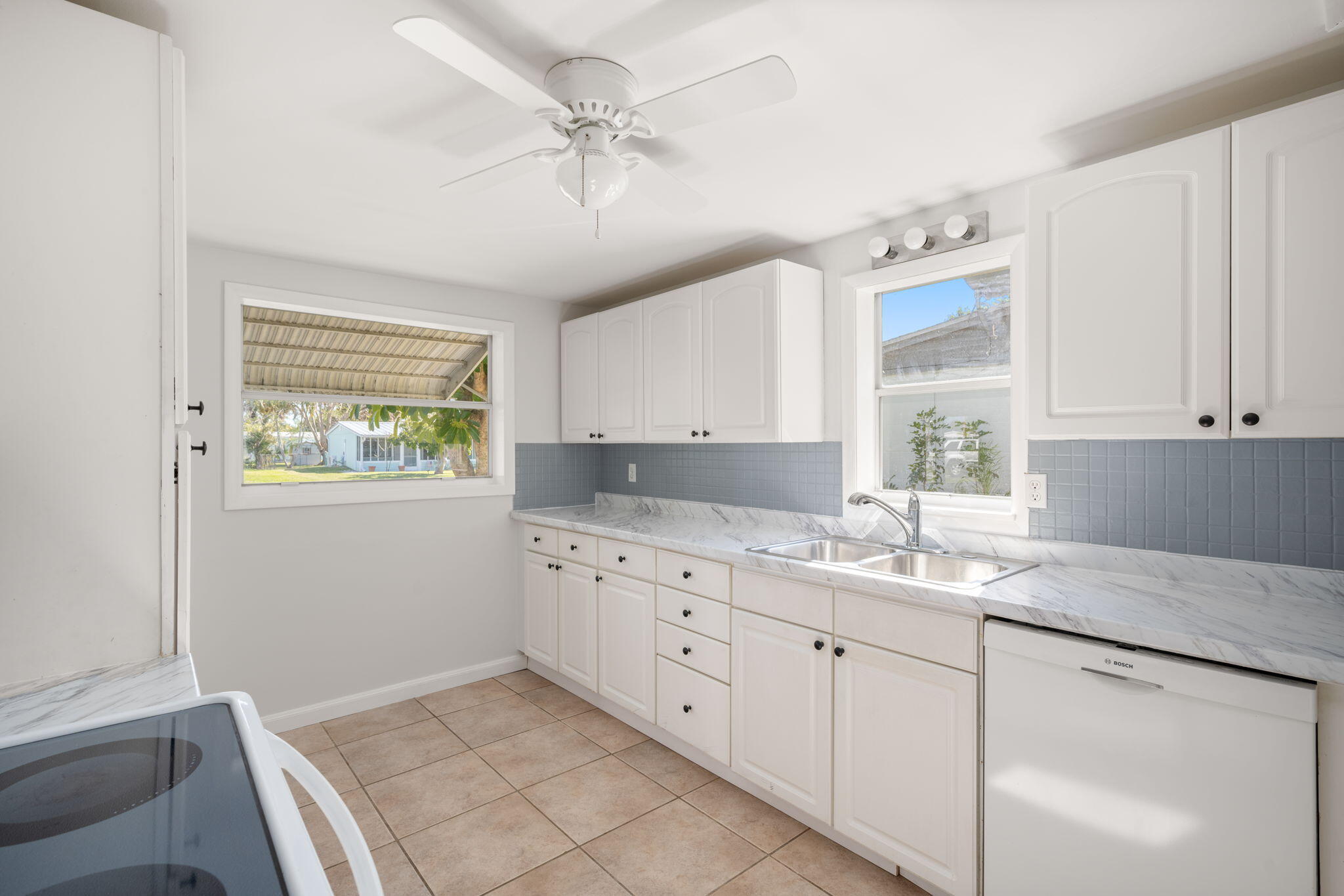 ROCKRIDGE SUB UNIT 2 REPLAT - Residential