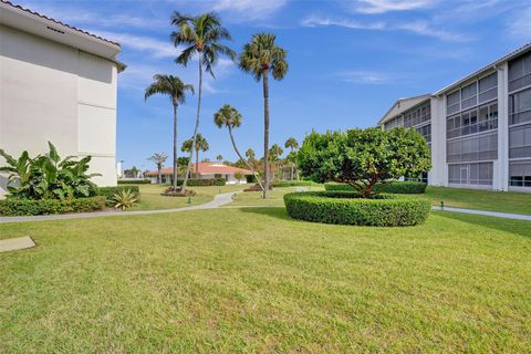 Condominium in Deerfield Beach FL 101 19th Ave Ave 47.jpg