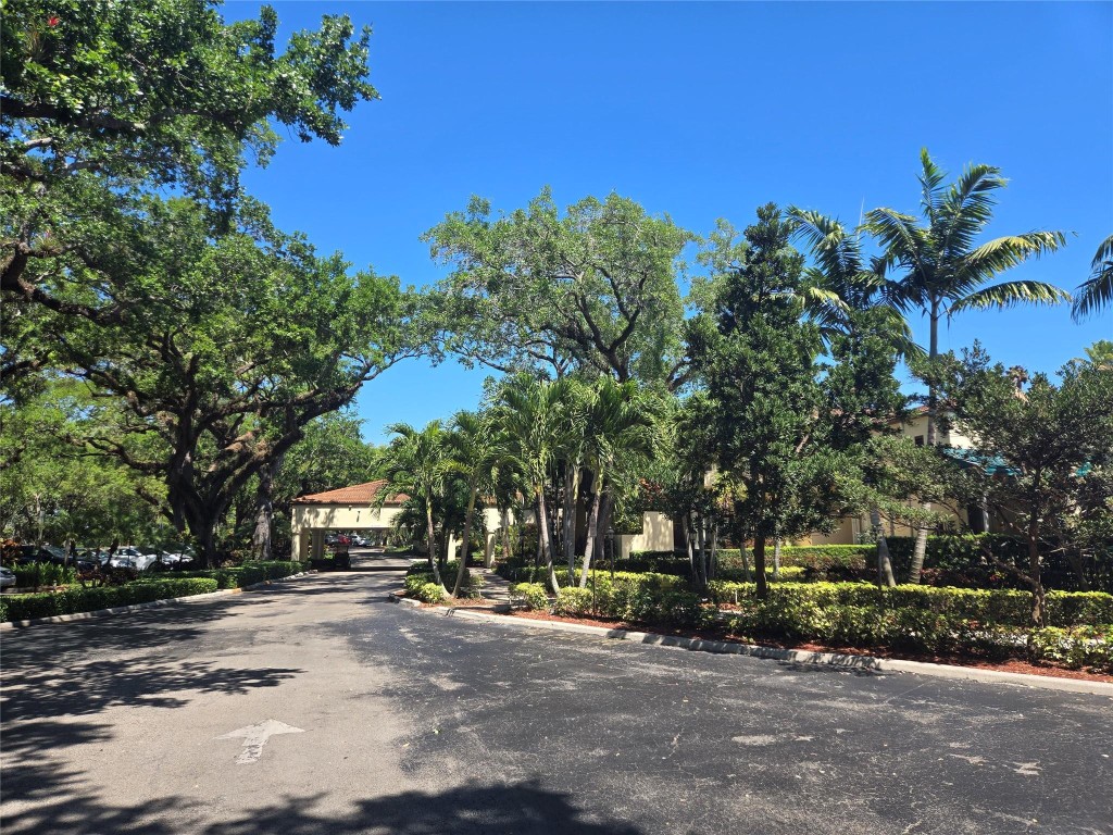 Live Oak Place - Residential