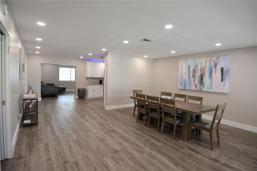 Photo of 3840 N 42nd Terrace, Hollywood, FL 33021 (MLS # B26036987)