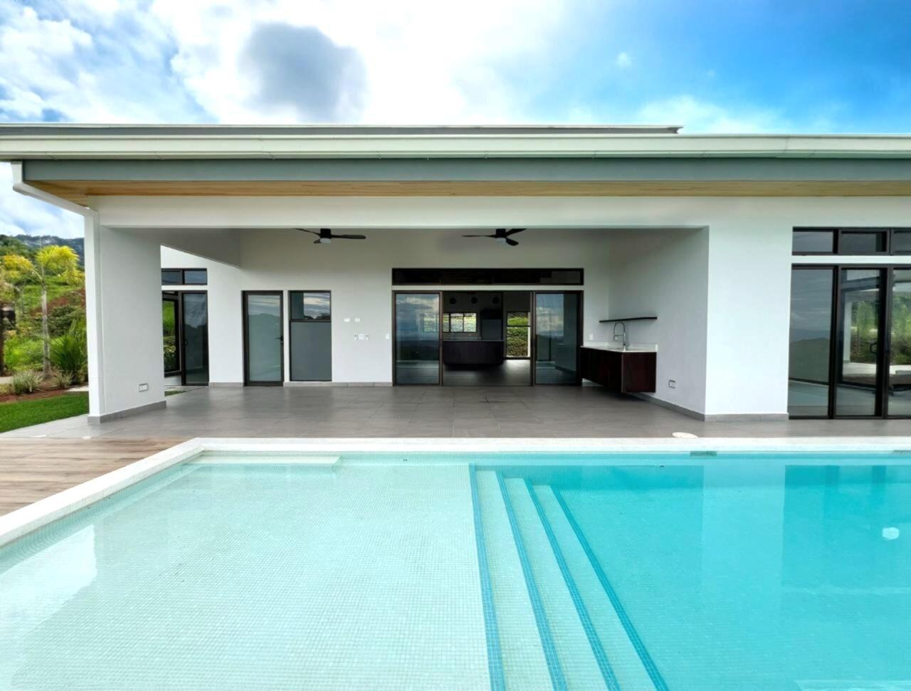 17 Vista Sin Fin Chantales