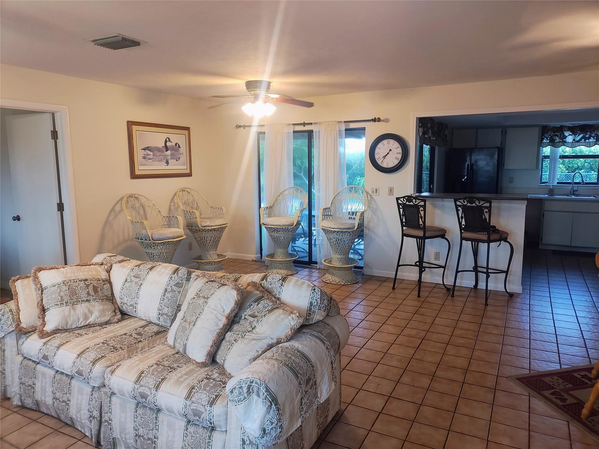 418 SW 46th Ter