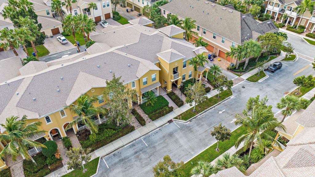 Photo of 108 W West Pigeon Plum Drive #202, Jupiter, FL 33458 (MLS # R10942904)