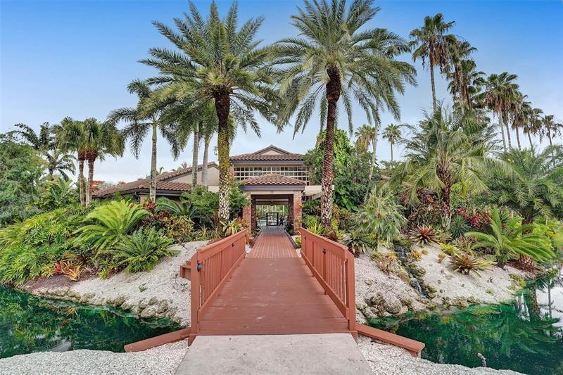 EMBASSY LAKES - Residential