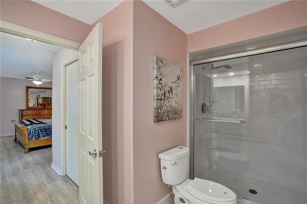 EMBASSY LAKES - Residential