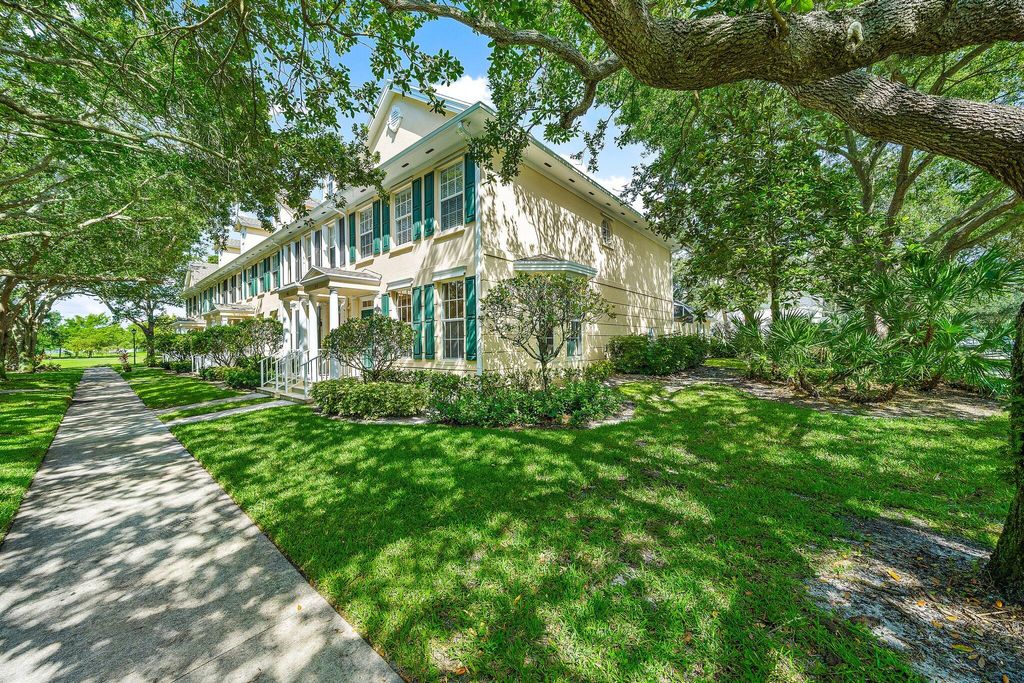 Photo of 304 Legare Court, Jupiter, FL 33458 (MLS # R11077159)