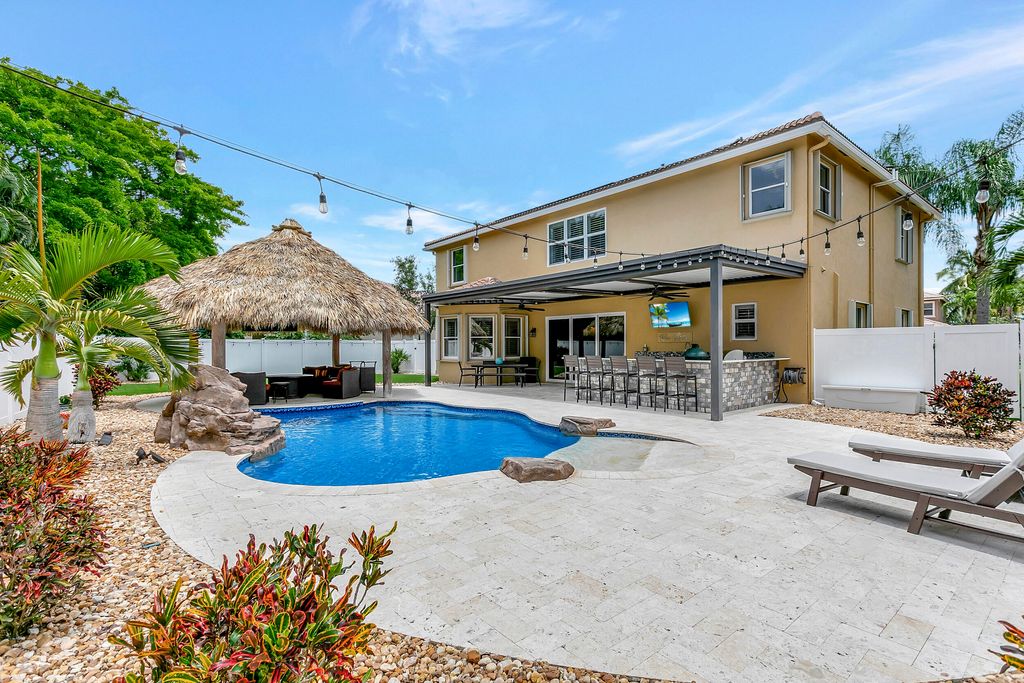 Photo of 6841 Finamore Circle Cir, Lake Worth, FL 33467 (MLS # R10804218)