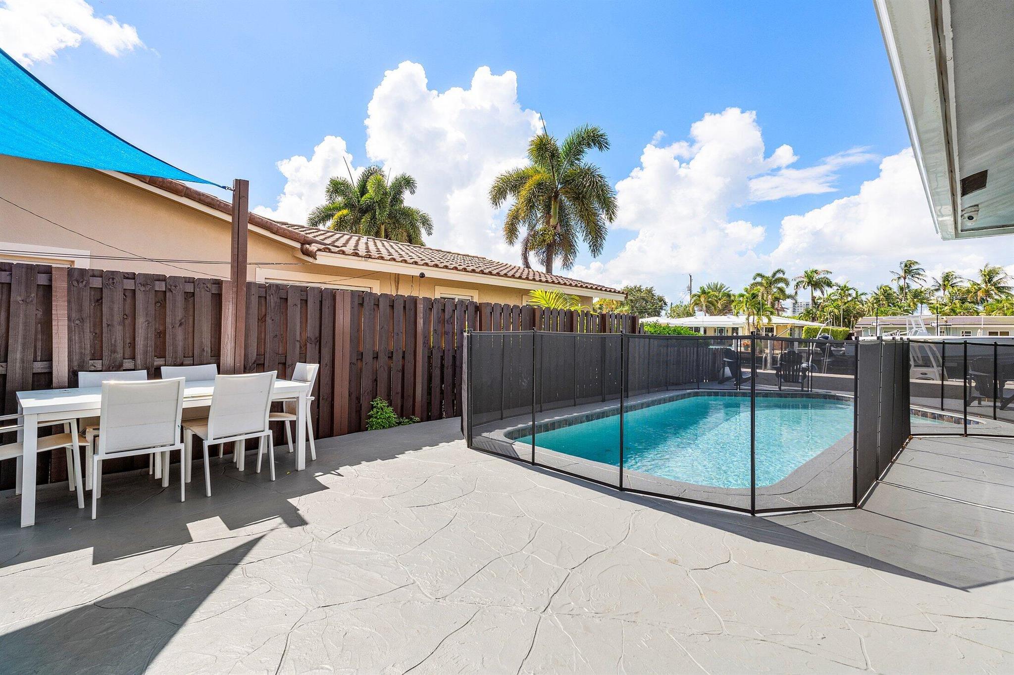 POMPANO ISLES SEC - Residential