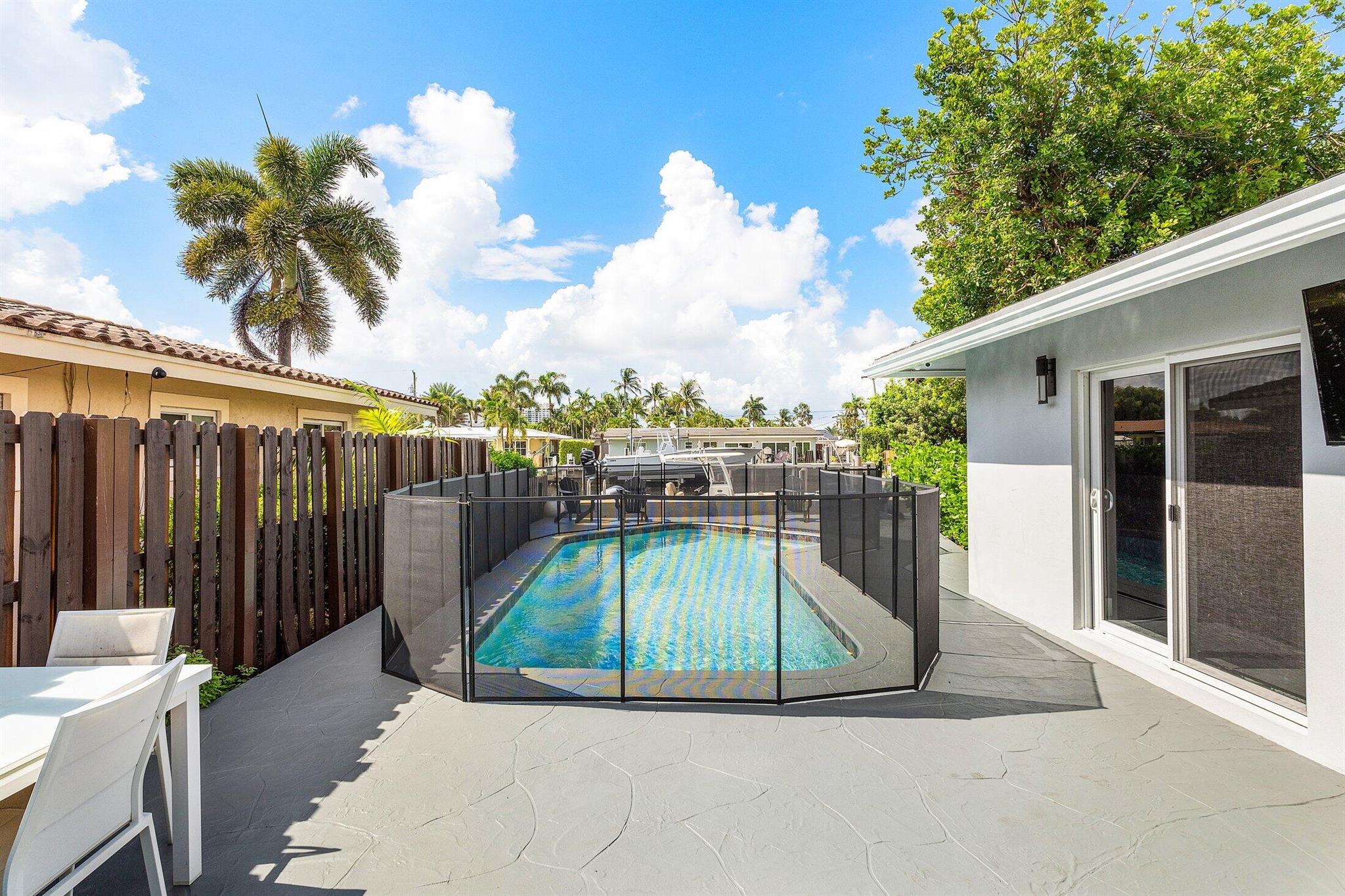 POMPANO ISLES SEC - Residential