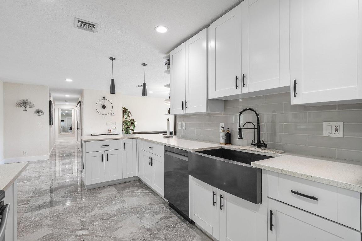 POMPANO ISLES SEC - Residential