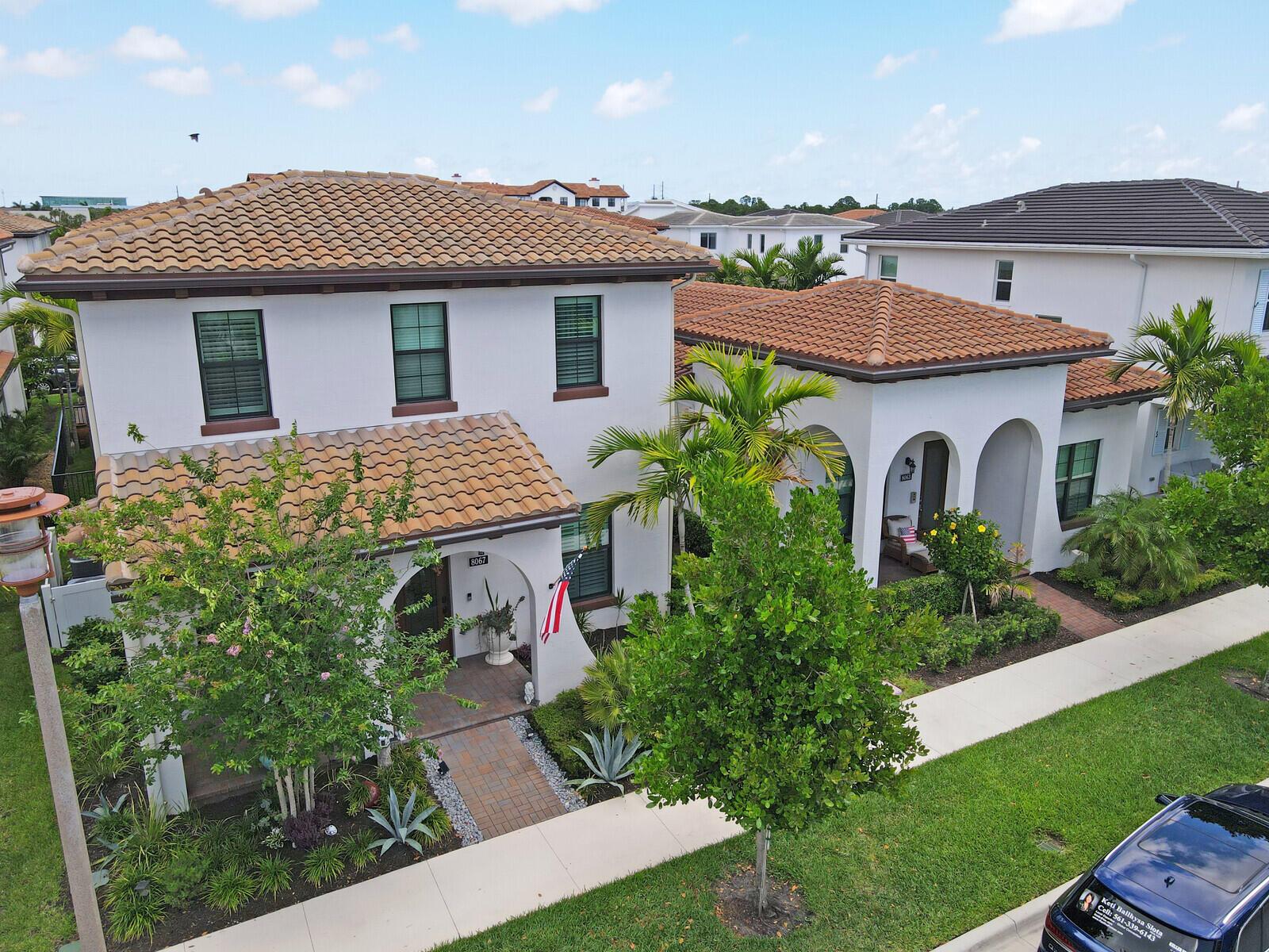 8067 Hobbes Way