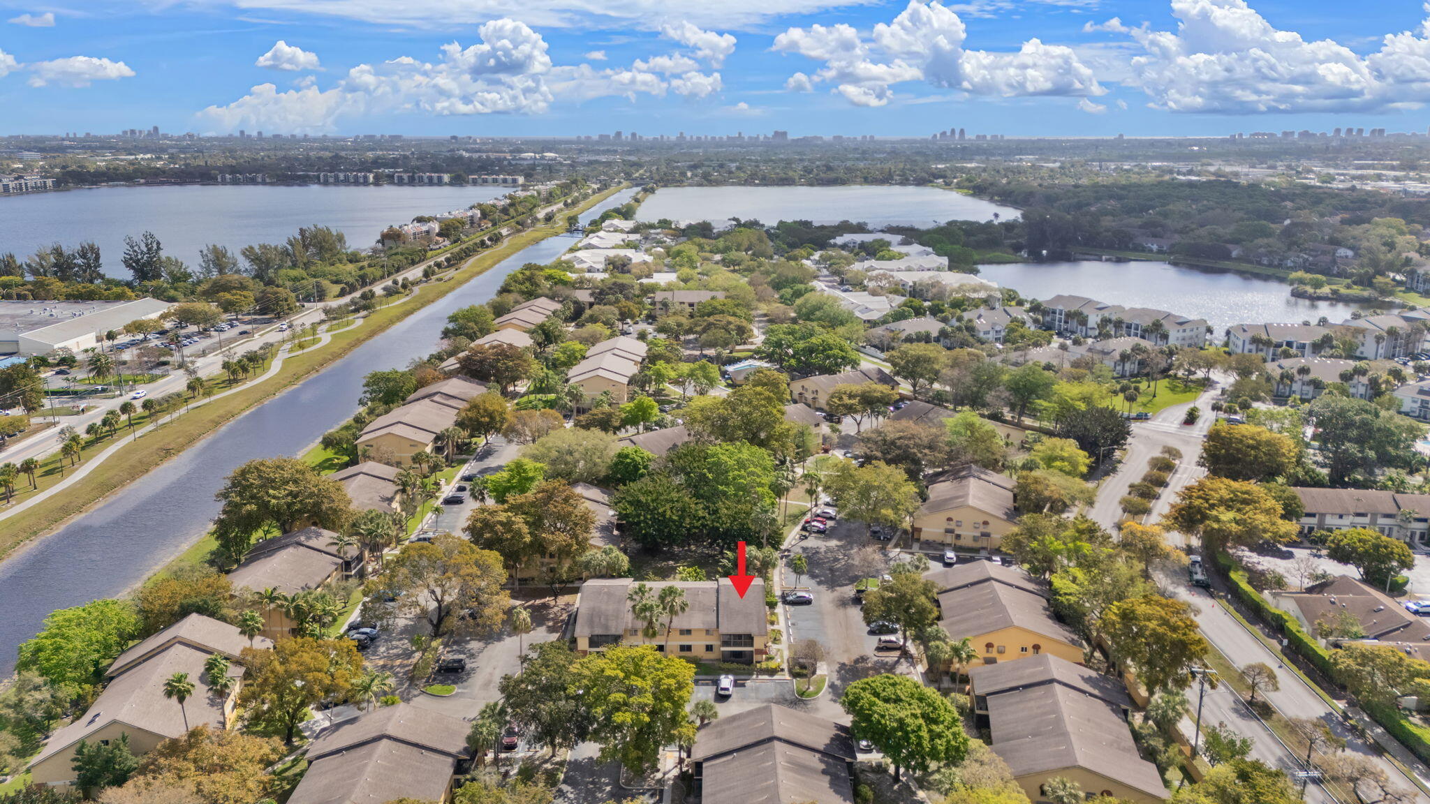 OAKLAND FOREST CLUB CONDO - Residential