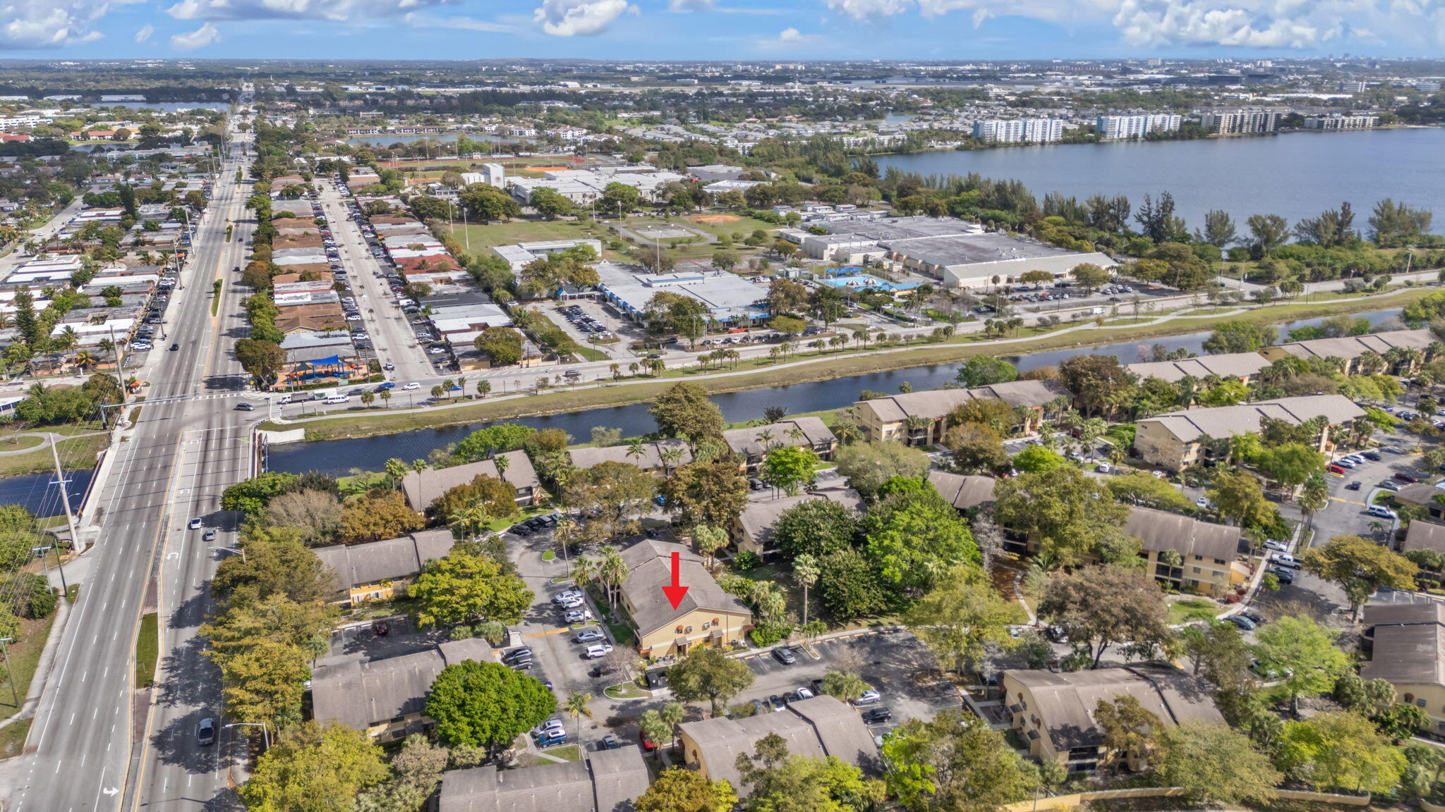 Oakland Forest Club Condo - Residential