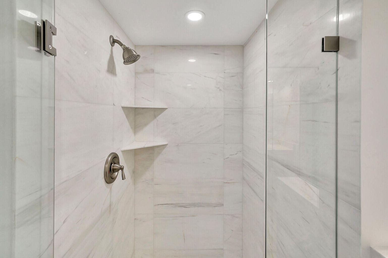 PARADISE HARBOUR CONDO - Residential