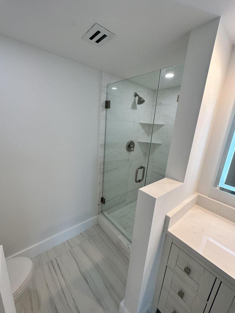 PARADISE HARBOUR CONDO - Residential