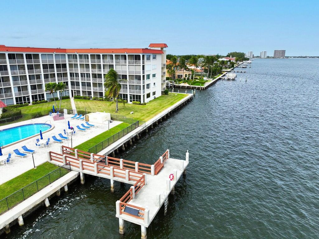 Photo of 105 Paradise Harbour Boulevard #112, North Palm Beach, FL 33408 (MLS # R11167307)