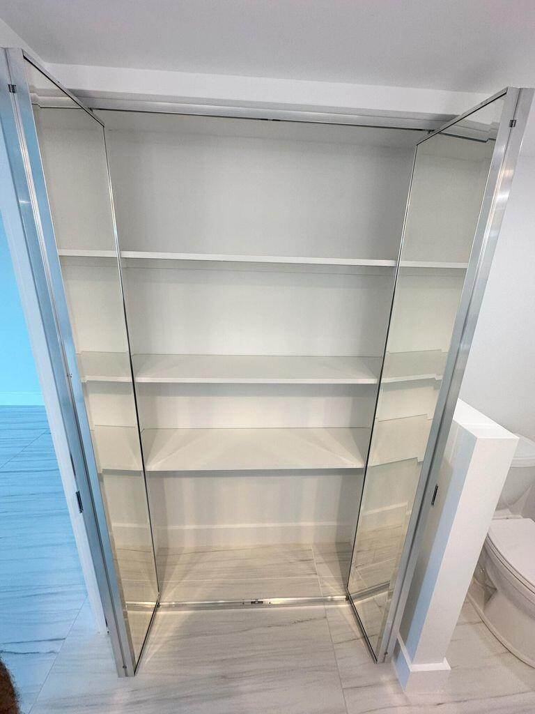 PARADISE HARBOUR CONDO - Residential