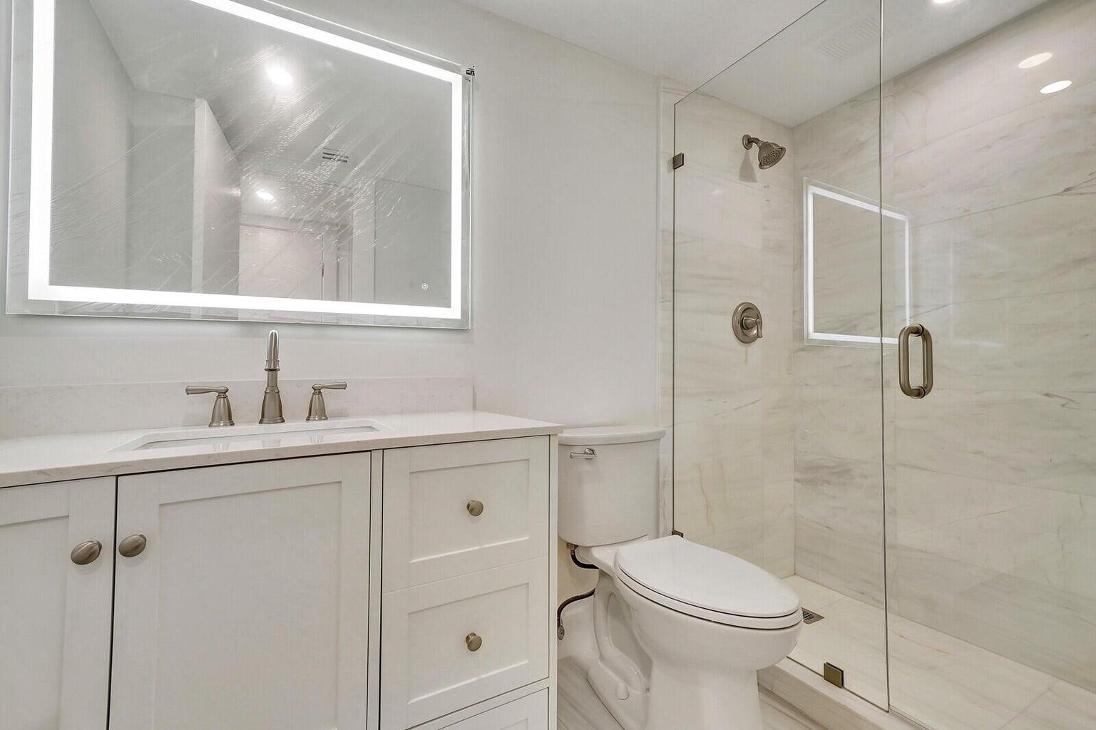 PARADISE HARBOUR CONDO - Residential