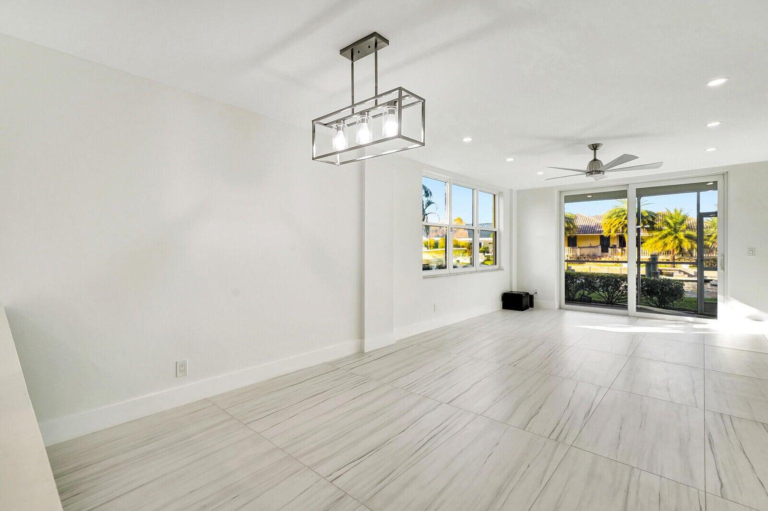 PARADISE HARBOUR CONDO - Residential