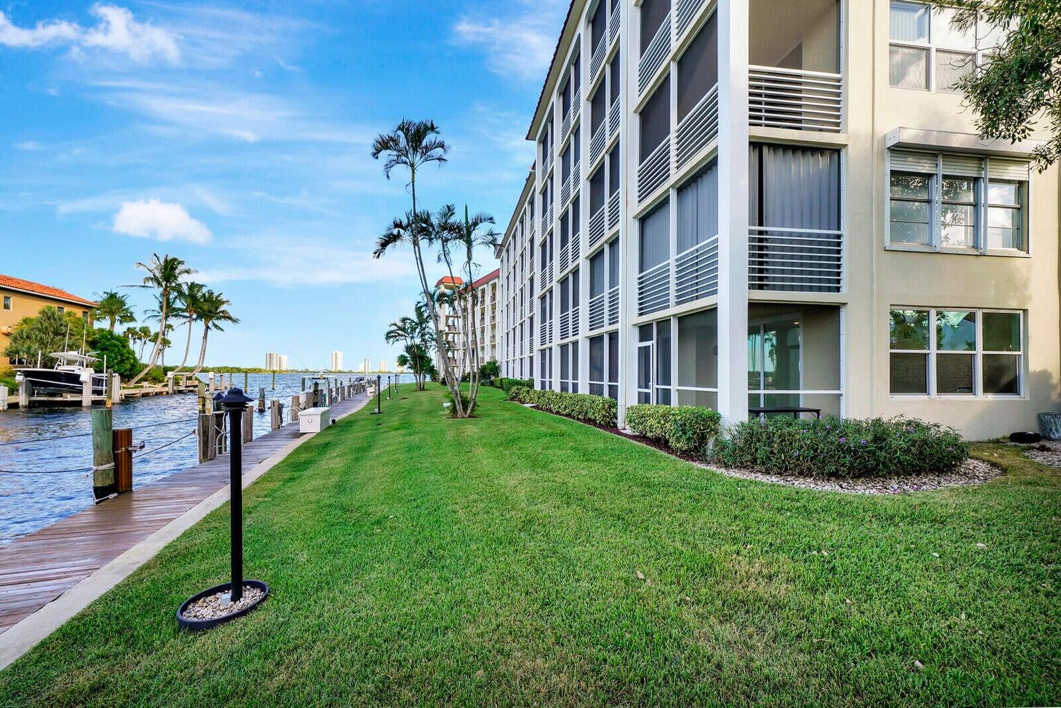 PARADISE HARBOUR CONDO - Residential