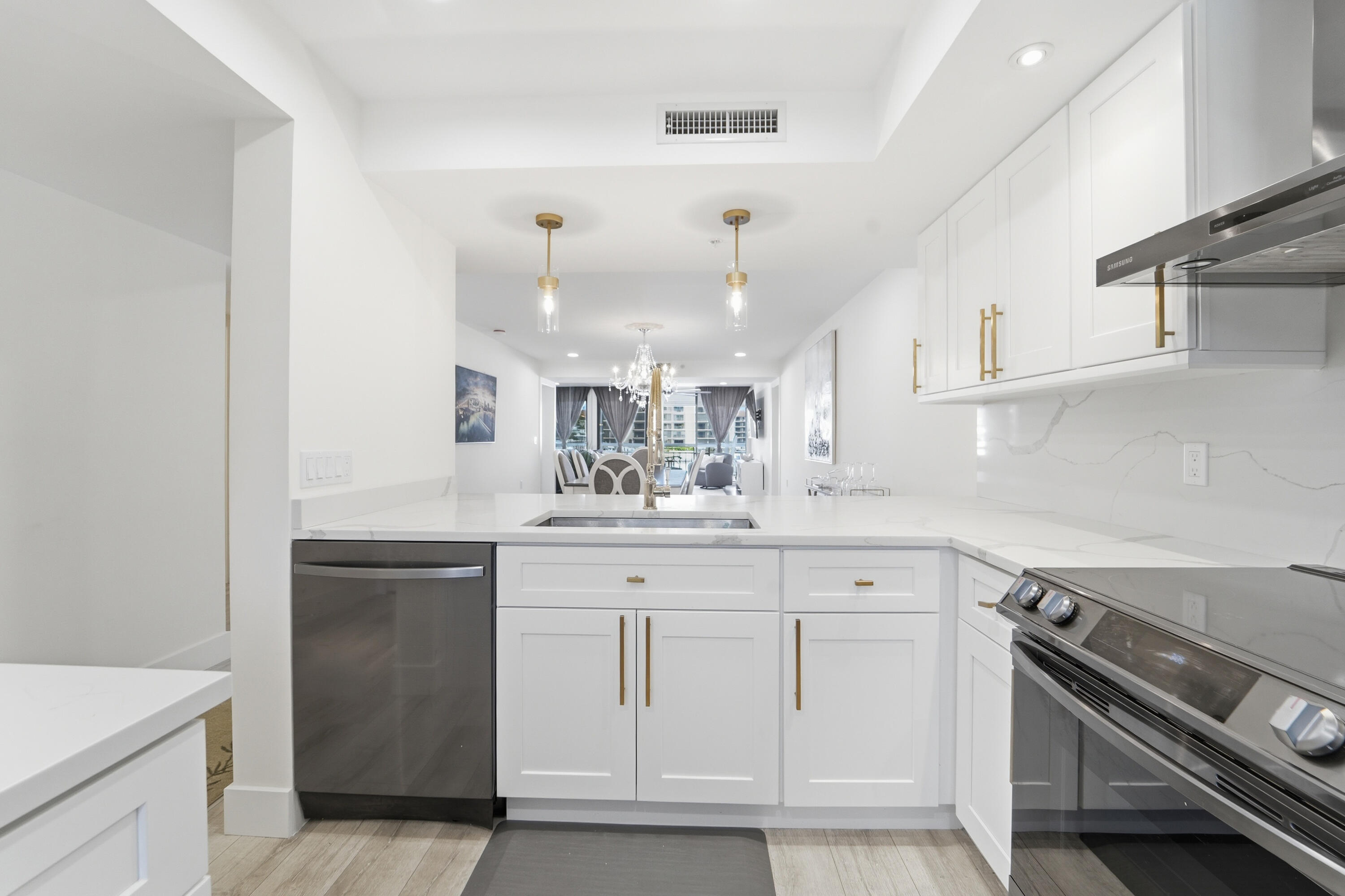 2501 Marina Isle Way 203