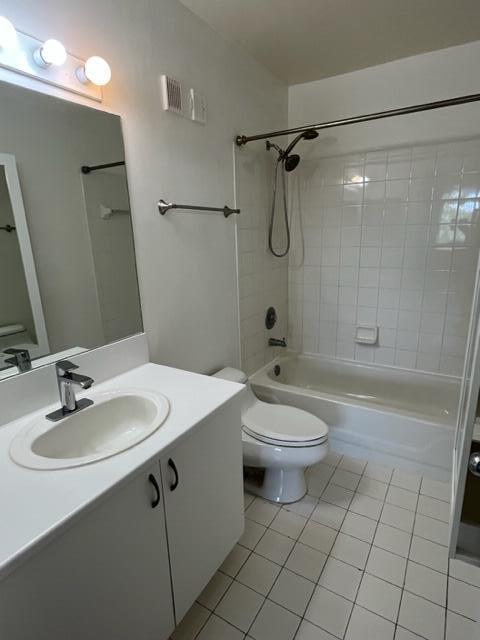 YACHT CLUB - Residential