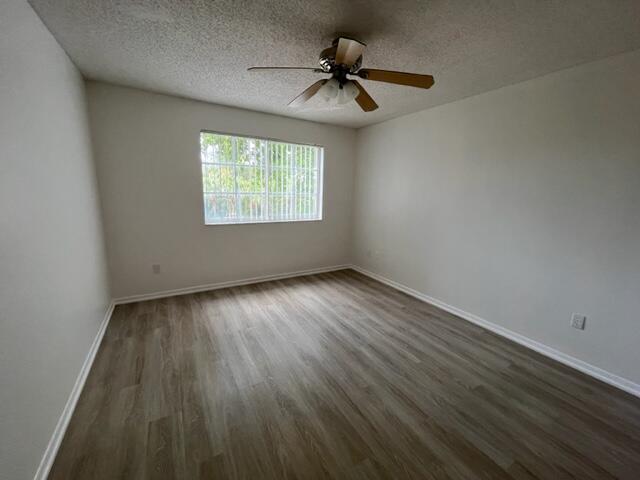 YACHT CLUB - Residential