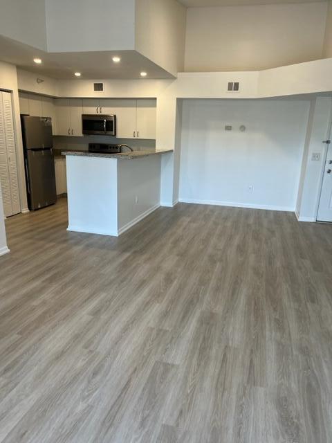 YACHT CLUB - Residential