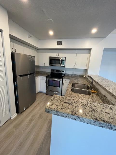 YACHT CLUB - Residential