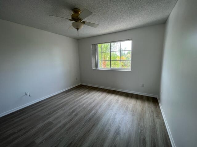 YACHT CLUB - Residential