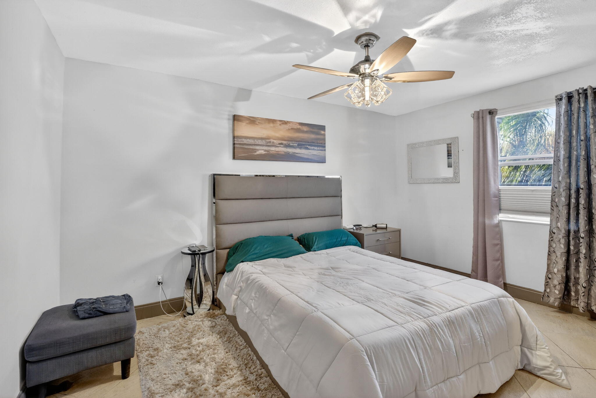 CLUB QUARTERS AT RAINTREE - Residential