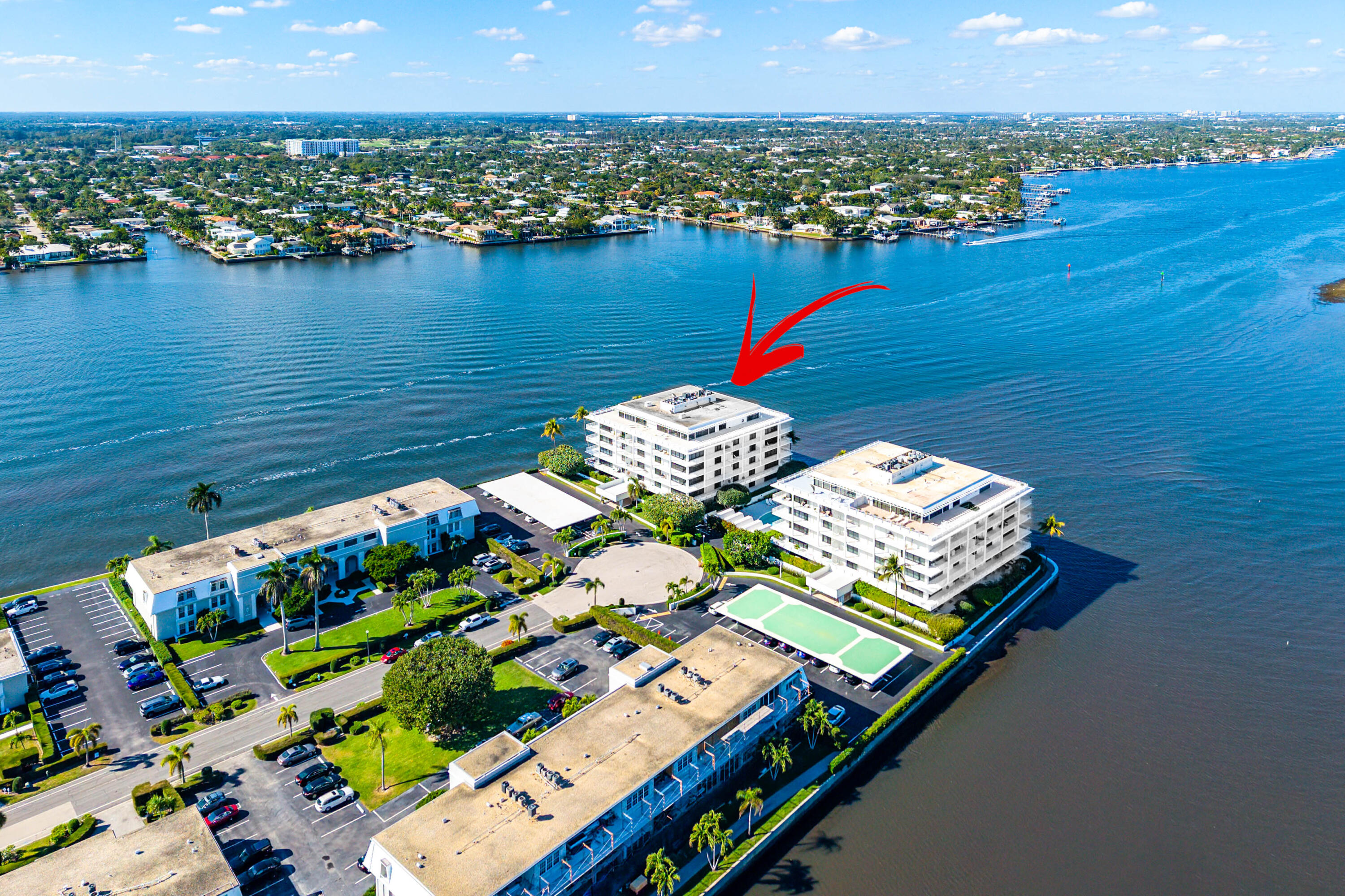 TOWER VALLANDRY - IBIS ISLE - Residential