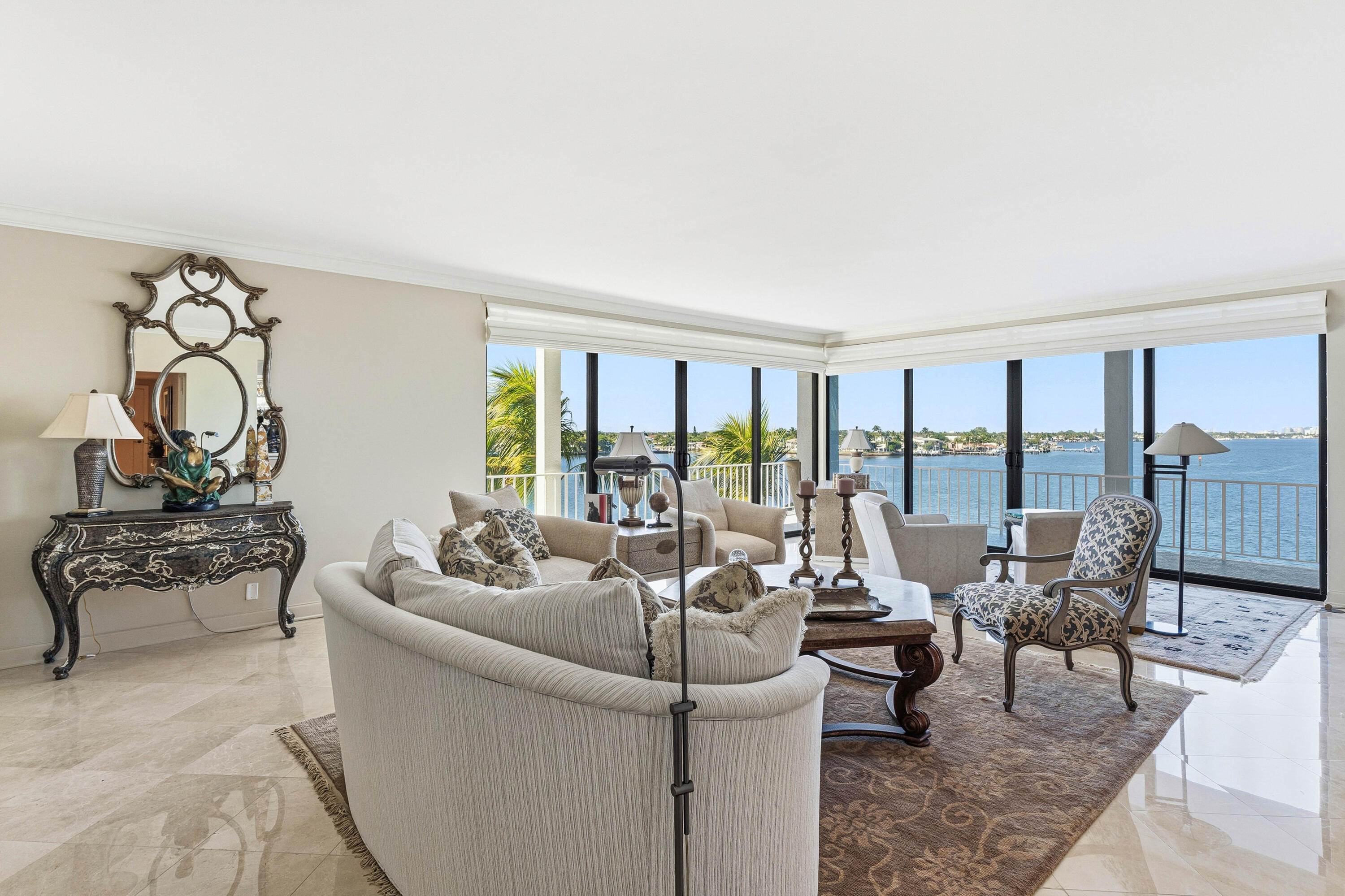 TOWER VALLANDRY - IBIS ISLE - Residential