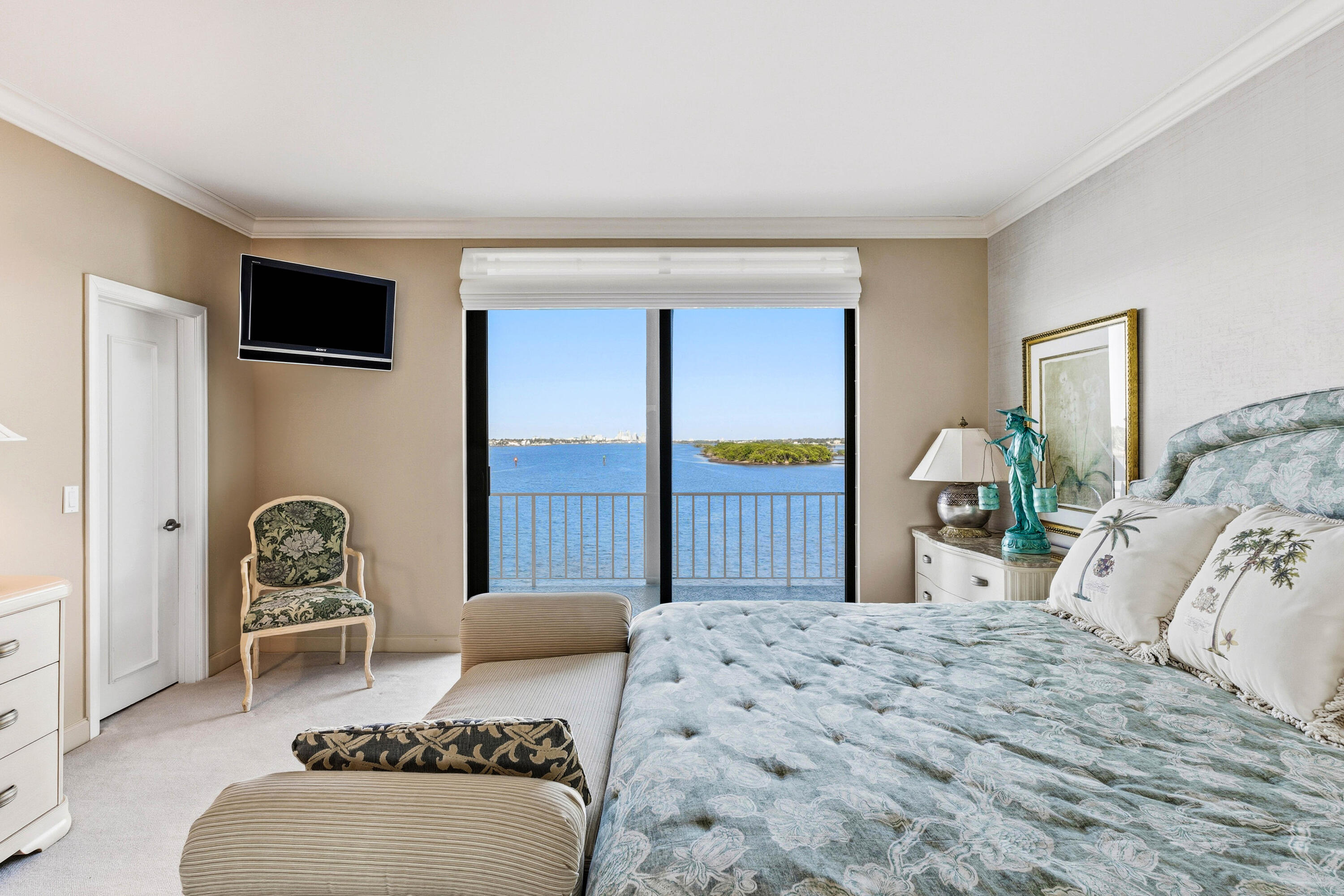 TOWER VALLANDRY - IBIS ISLE - Residential