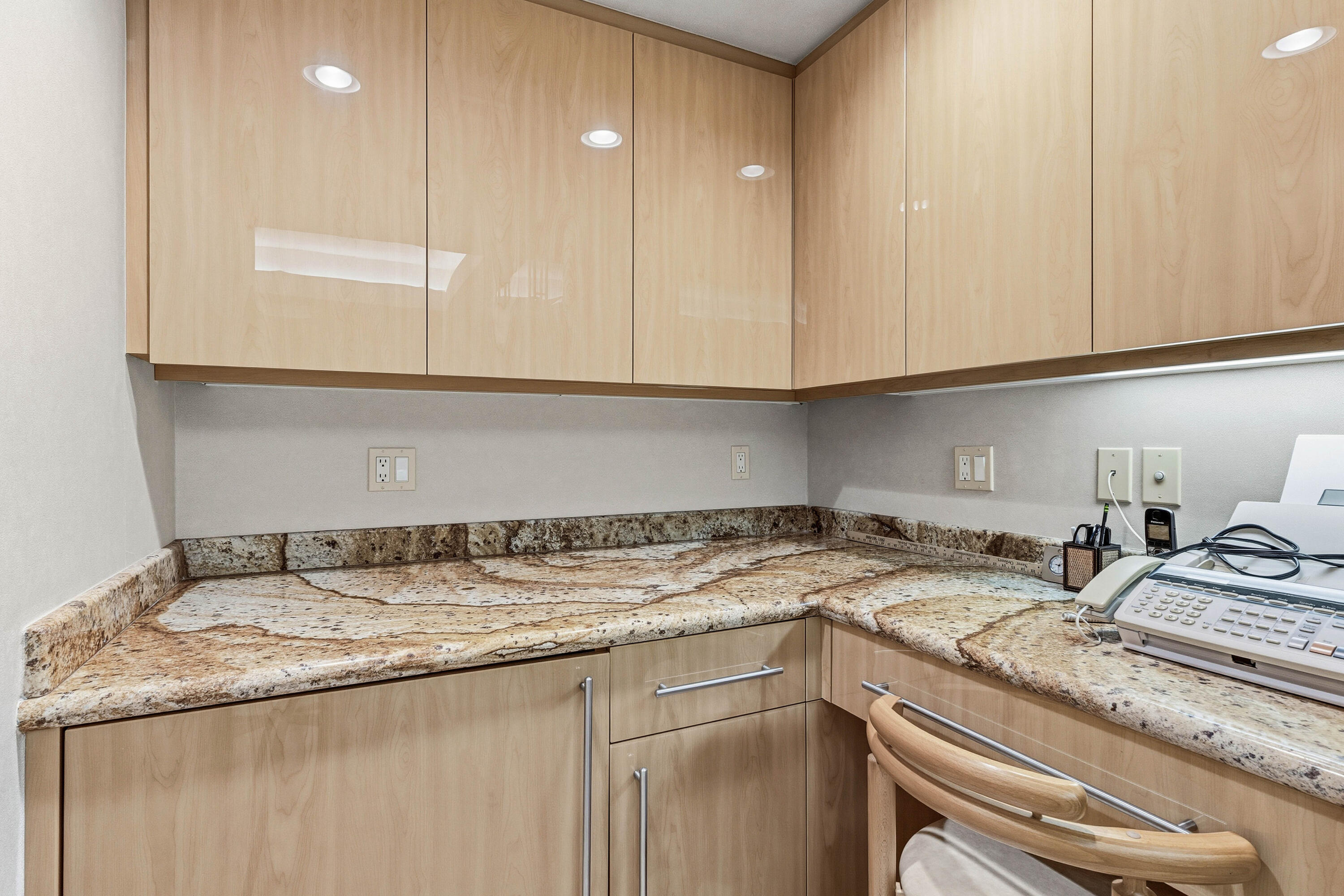 TOWER VALLANDRY - IBIS ISLE - Residential