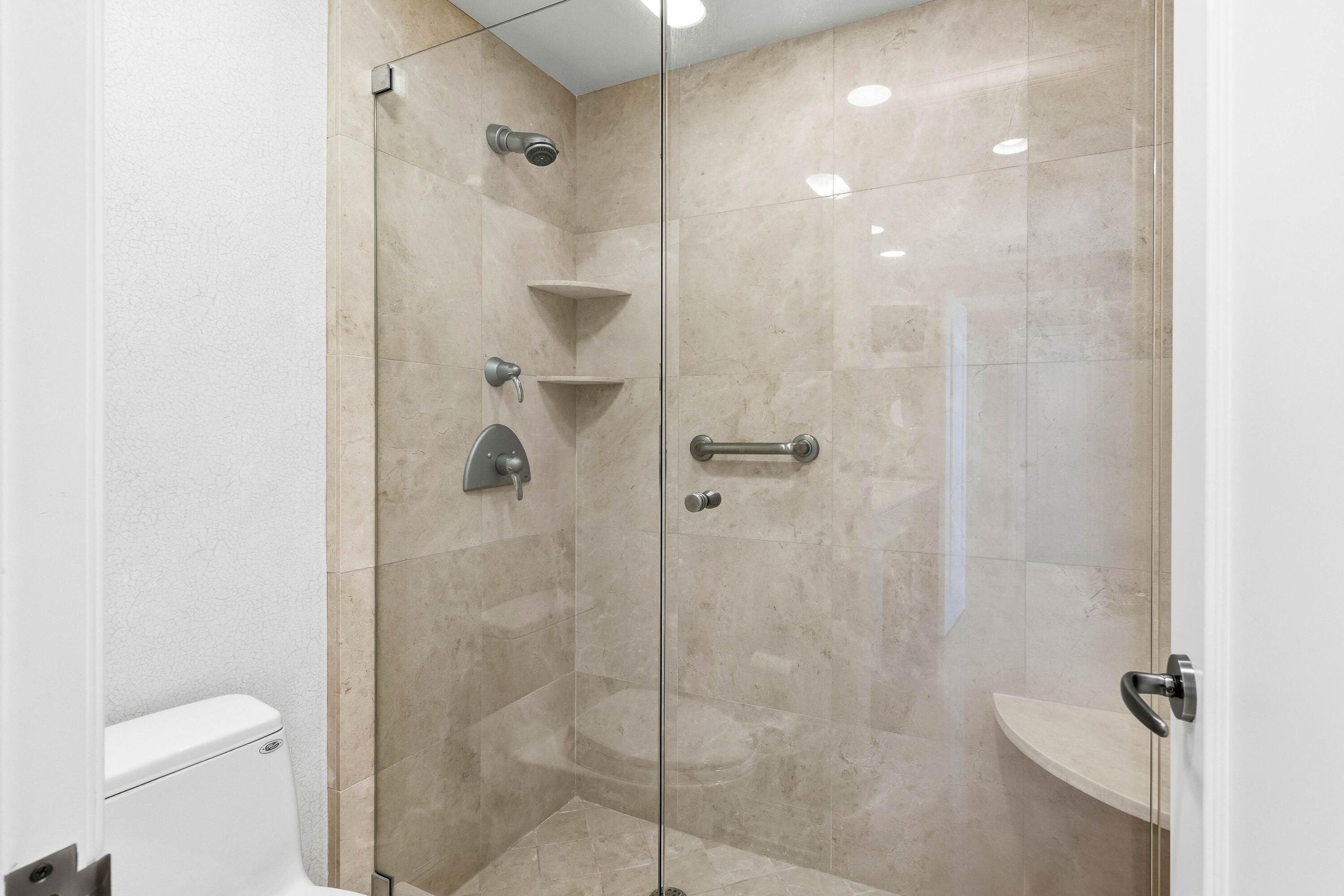 TOWER VALLANDRY - IBIS ISLE - Residential