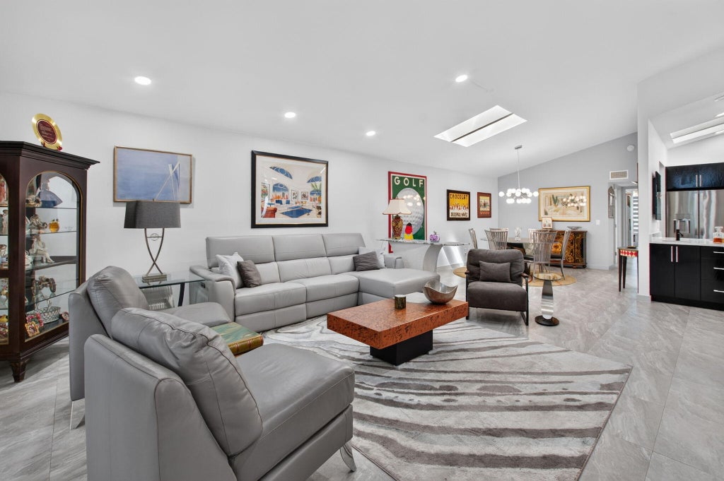 Photo of 7640 GLENDEVON Lane, Delray Beach, FL 33446 (MLS # B26088174)