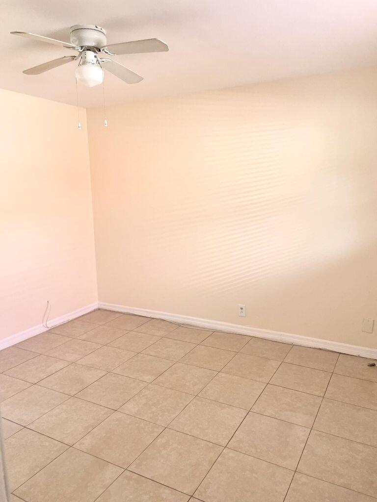 LAKE WORTH TOWN OF - Residential Lease